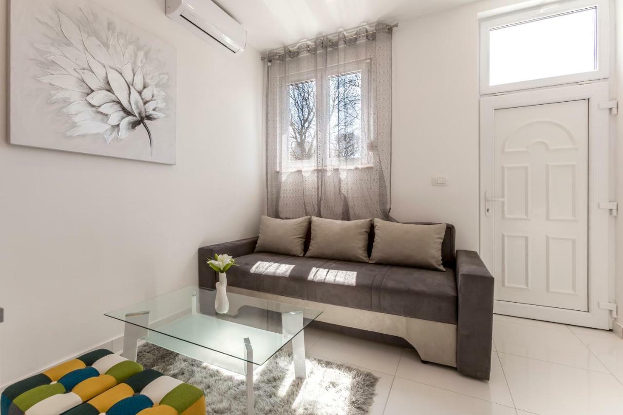 Studio Apartments Twins سبليت المظهر الخارجي الصورة