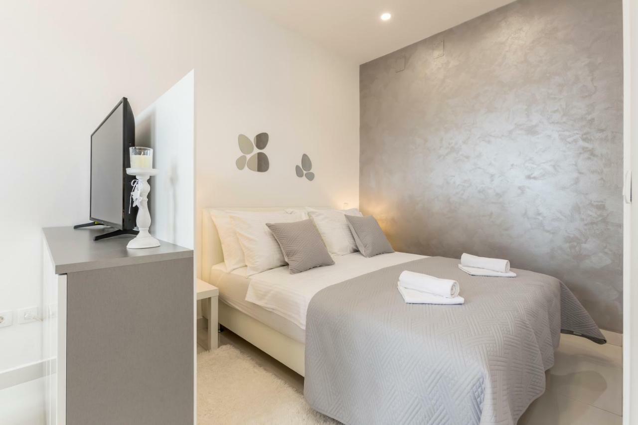 Studio Apartments Twins سبليت المظهر الخارجي الصورة