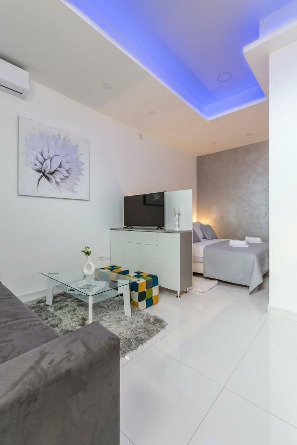 Studio Apartments Twins سبليت المظهر الخارجي الصورة